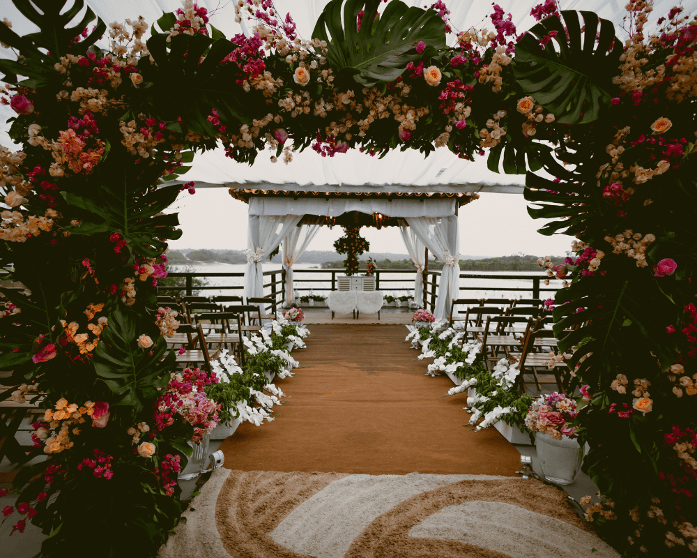 Romance à Beira do Rio: O Cenário Perfeito para um Casamento Inesquecível